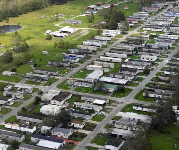 Miles padecen el calor de Luisiana sin electricidad ni agua Miles padecen el calor de Luisiana sin electricidad ni agua