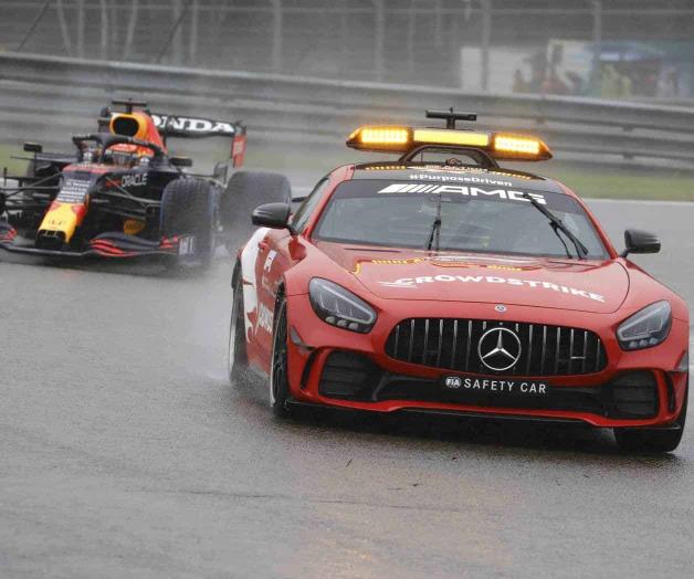 Red Bull quiere medio punto más