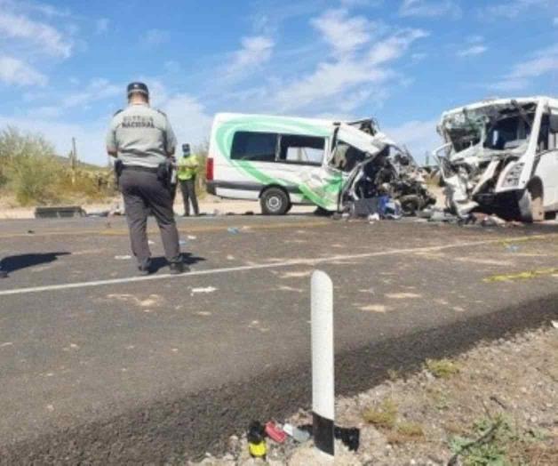 Deja 16 muertos choque carretero Deja 16 muertos choque carretero