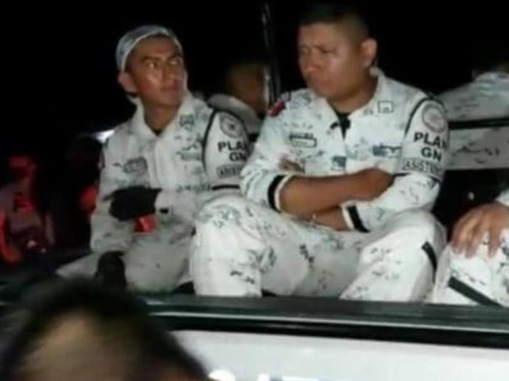 Desarman y retienen a 7 elementos de la Guardia Desarman y retienen a 7 elementos de la Guardia