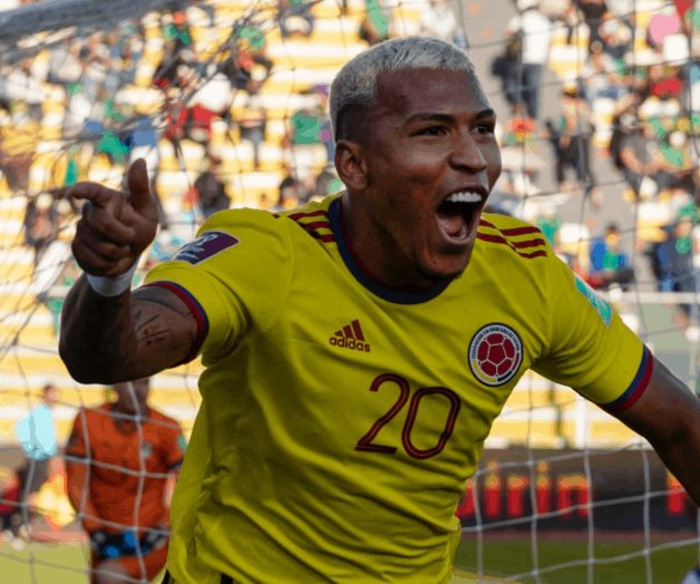 Marca Roger Martínez en empate de Colombia