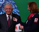AMLO arranca Colecta Nacional 2021 de la Cruz Roja Mexicana