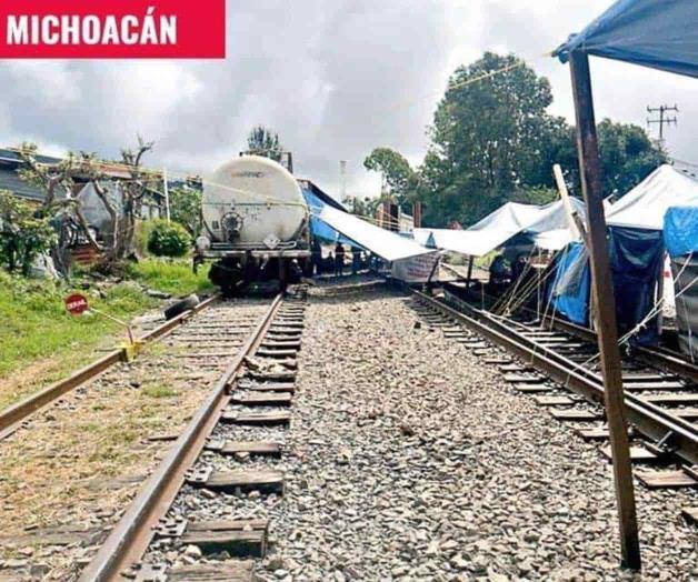 Chantajea CNTE... y no da clases