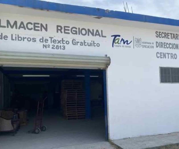 Esperan llegada de mochilas escolares Esperan llegada de mochilas escolares