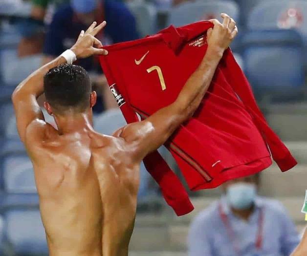 Cristiano Ronaldo supera a Lionel Messi en playeras vendidas