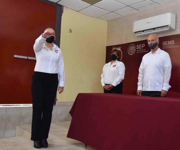 Nueva directora en CBTIS 7