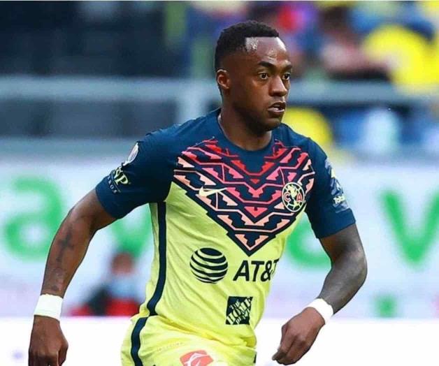 Renato Ibarra regresaría al América en un mes