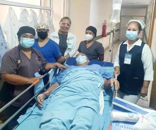 Agradecen pacientes cirugía gratuita de hernia