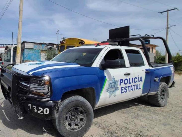 Roban motocicleta frente a una vivienda Roban motocicleta frente a una vivienda