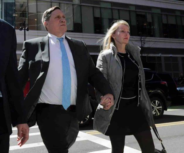 Comienza juicio en el escándalo de sobornos