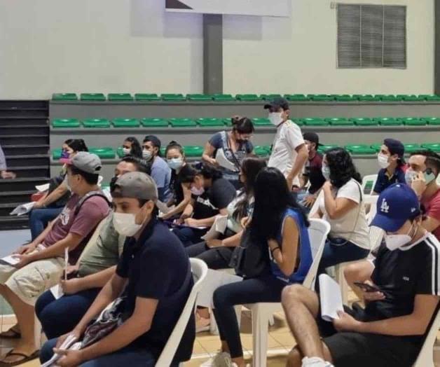 Llaman a los jóvenes vacunarse contra Covid