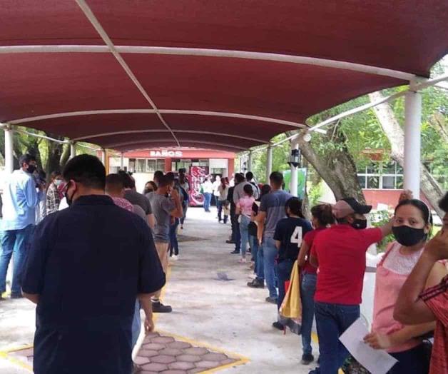 Rezagados de vacuna deberán esperar fecha