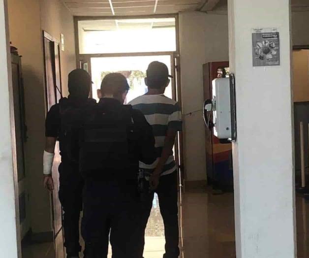 Sorprenden a sujeto en pleno robo en Colonia Rodríguez