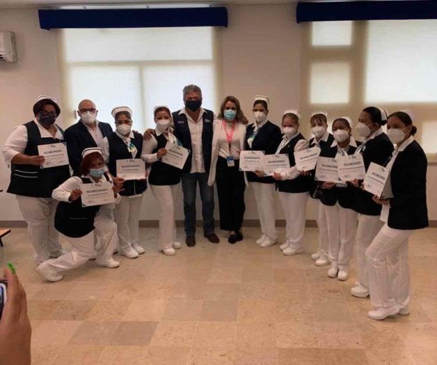 Reconoce el Materno Infantil destacada labor de enfermeras
