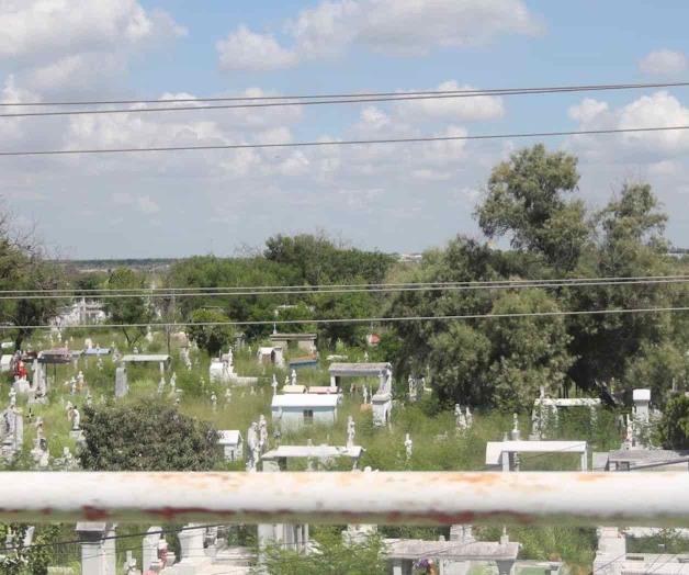 Mueren cementerios en el total abandono