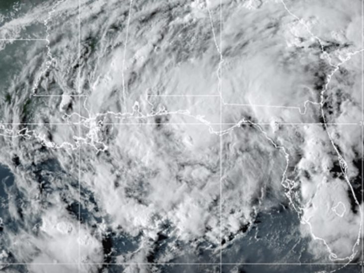 Mindy se debilita a depresión tropical sobre Georgia Mindy se debilita a depresión tropical sobre Georgia