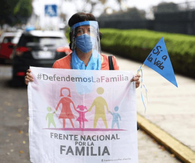 México se vistió de luto con la despenalización del aborto: Frente Nacional por la Familia