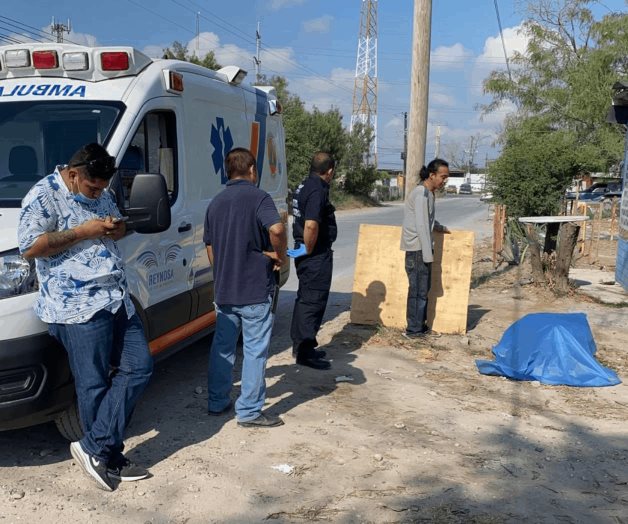 No llegó a la vacunación... muere de infarto en la calle