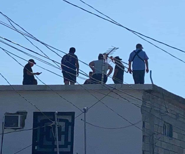 Muere en azotea Muere en azotea