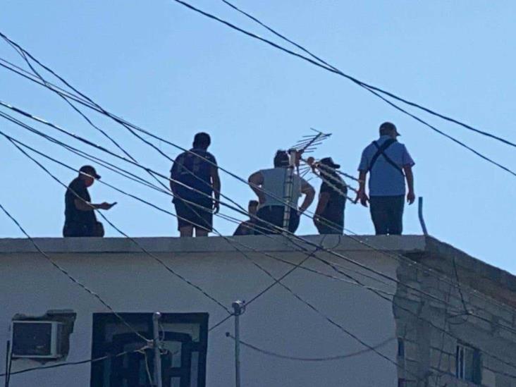 Muere en azotea Muere en azotea