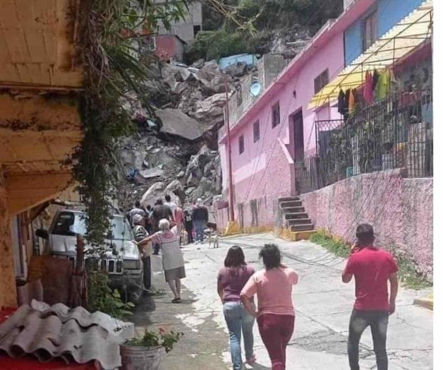 Reportan derrumbe en Cerro del Chiquihuite, en Edomex