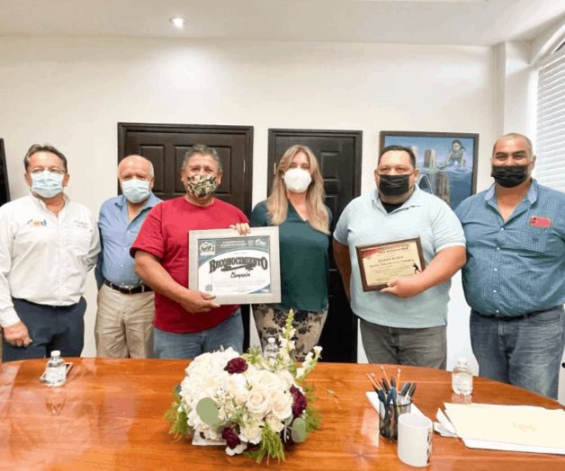 Otorga la Liga Burocrática reconocimiento a alcaldesa