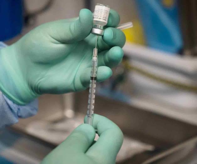 Peligran más los no vacunados; sube riesgo sin dosis