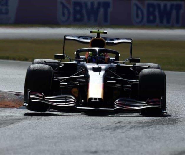Checo Pérez termina tercero, pero baja al quinto puesto Checo Pérez termina tercero, pero baja al quinto puesto