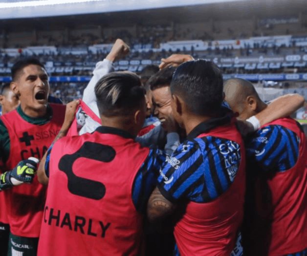 Ganan Gallos y dejan el sótano