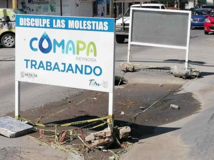 Amenaza Socavón a automovilistas Amenaza Socavón a automovilistas