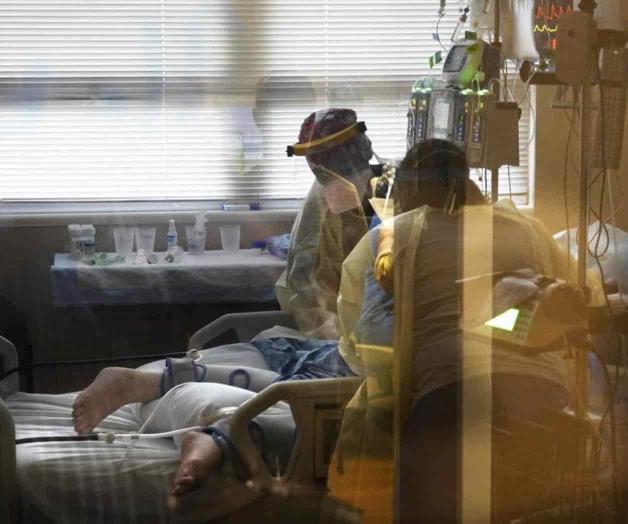 Aumentan casos de COVID-19 en EU, borran meses de avances