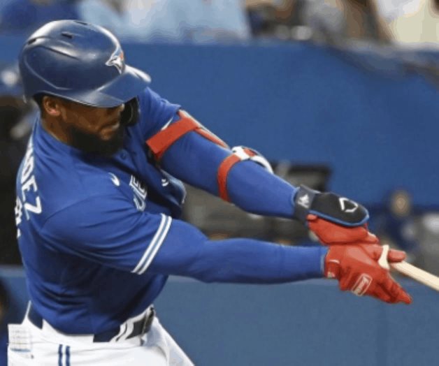 Guerrero Jr. llega a 45 HR en triunfo de los Azulejos