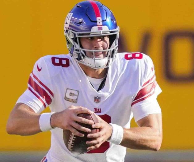 Daniel Jones busca mantener su invicto ante Washington