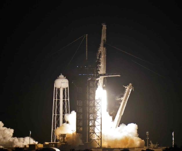 SpaceX manda a 4 turistas a vuelo espacial de 3 días