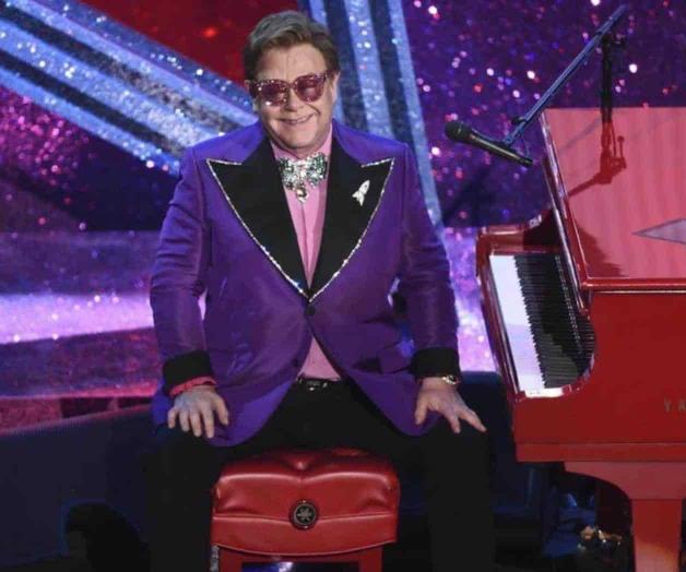 Elton John aplaza conciertos en Europa por lesión de cadera