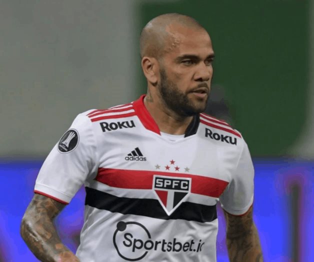 Dani Alves es agente libre, deja de ser jugador del Sao Paulo