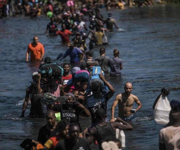 EU cierra parte de frontera texana para frenar a migrantes