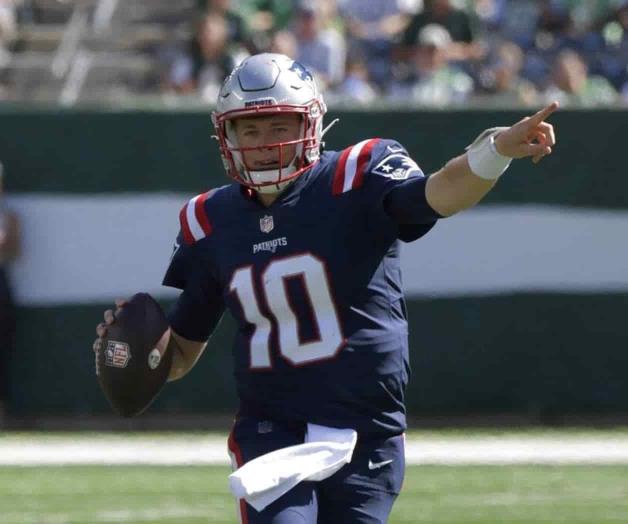 Mac Jones y Patriots abruman a los Jets 25-6 Mac Jones y Patriots abruman a los Jets 25-6