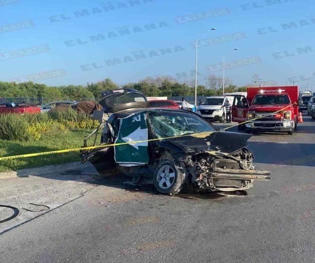 Pierde copiloto la vida tras choque entre dos vehículos Pierde copiloto la vida tras choque entre dos vehículos