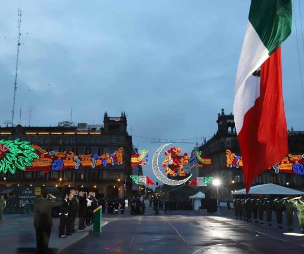 Bandera a media asta por víctimas de sismos