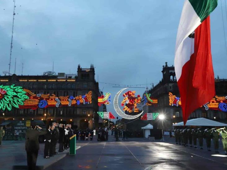 Bandera a media asta por víctimas de sismos Bandera a media asta por víctimas de sismos