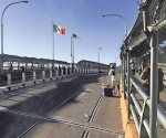 EU extiende cierre de fronteras terrestres con Canadá y México