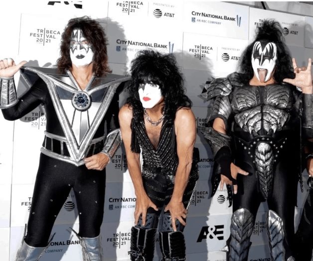 Con novedades discográficas