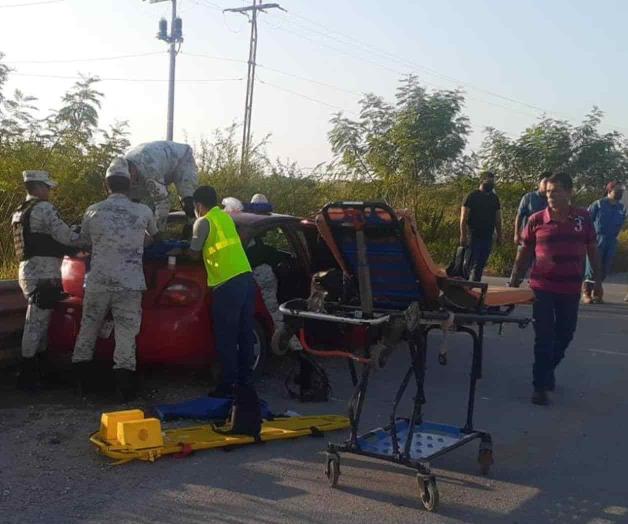 Lesionados 4 elementos de la GN; chocaron contra un auto Sedan Lesionados 4 elementos de la GN; chocaron contra un auto Sedan