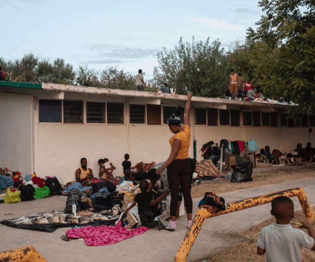 México envía migrantes de Acuña al sur del país México envía migrantes de Acuña al sur del país