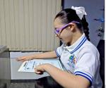 Viven discapacidad y el desafío escolar