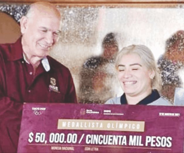 Denuncia Aremi Fuentes burla estatal
