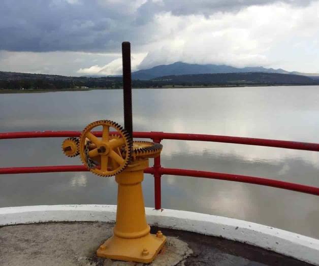 Tenemos agua suficiente, asegura AMLO que no habrá falta del vital líquido Tenemos agua suficiente, asegura AMLO que no habrá falta del vital líquido