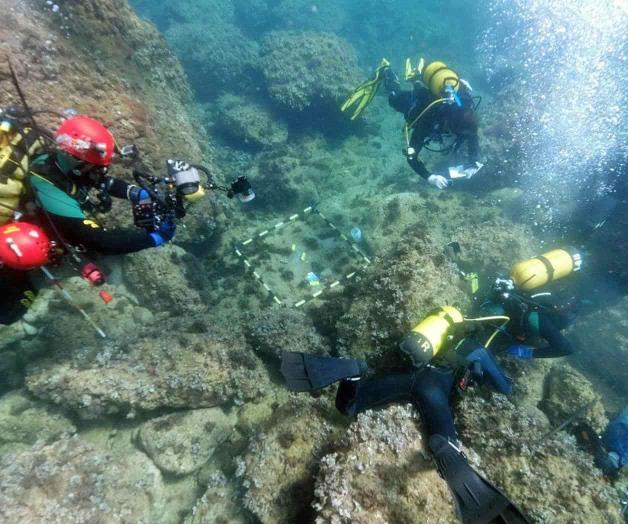 Tesoro bajo el mar Tesoro bajo el mar
