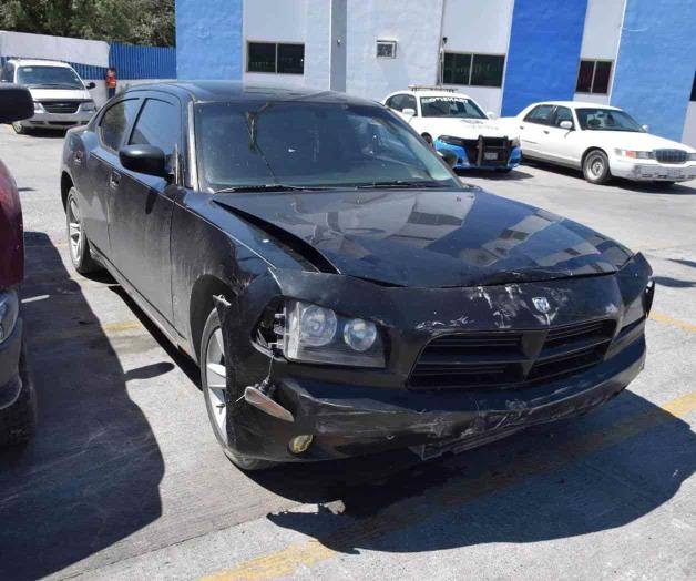 Invade carril y choca en la carretera a Río Bravo